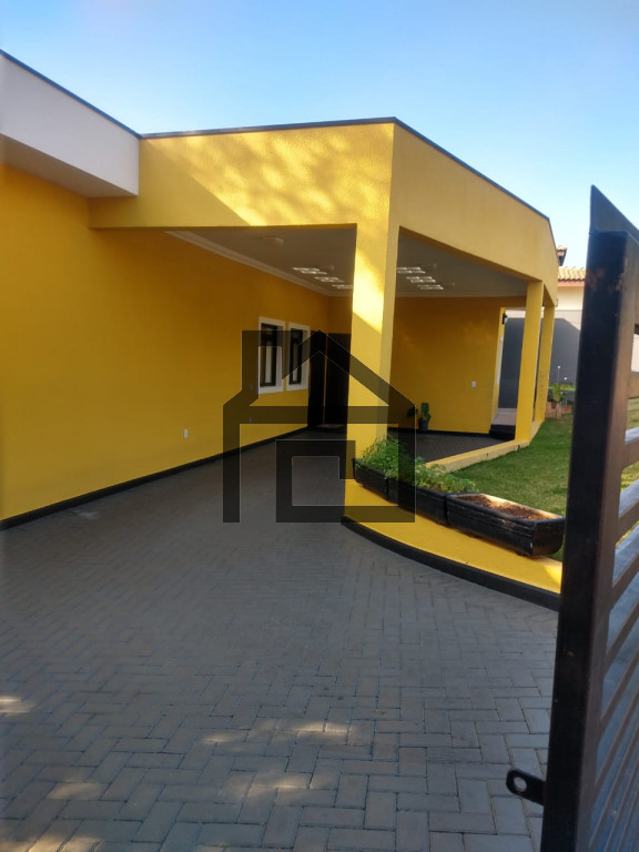 Viva o Sonho da Vida no Clube de Campo! - Capello Imóveis